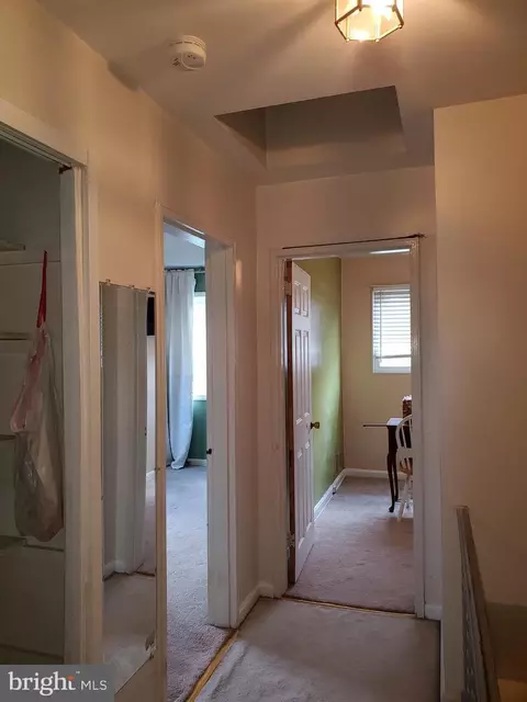 Entry Way - 8311 Navahoe Dr, Silver Spring, MD 20903 photo 6 of 8