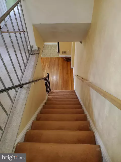 Entry Way - 8311 Navahoe Dr, Silver Spring, MD 20903 photo 4 of 8