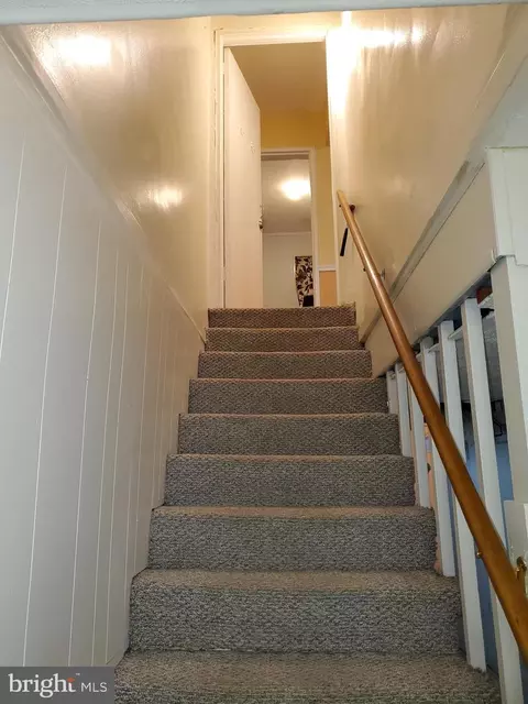 Entry Way - 8311 Navahoe Dr, Silver Spring, MD 20903 photo 8 of 8
