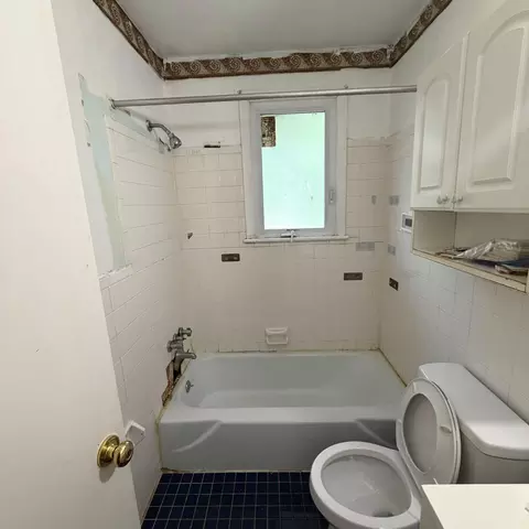 Bath - 12821 E Shelby Ln, Brandywine, MD 20613 photo 1 of 1