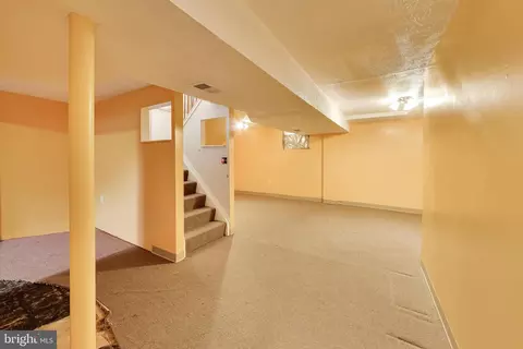 Living - 7909 Grant Dr, Lanham, MD 20706 photo 4 of 4