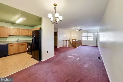 Living - 7909 Grant Dr, Lanham, MD 20706 photo 3 of 4