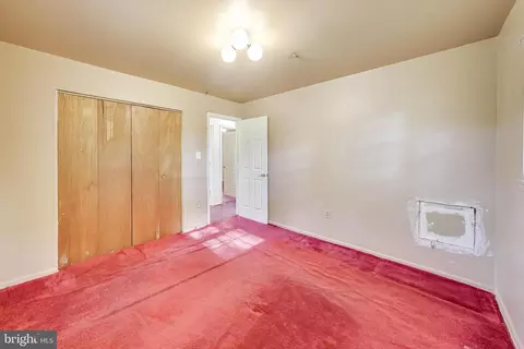 Bedroom - 7909 Grant Dr, Lanham, MD 20706 photo 3 of 7