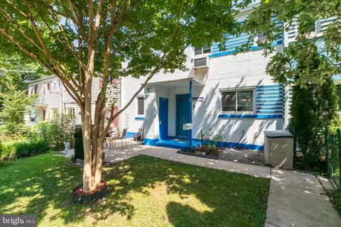 1 C Southway, Greenbelt, MD 20770