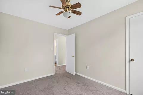 Bedroom - 4810 Reilly Dr, Clinton, MD 20735 photo 4 of 7