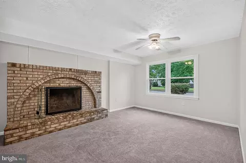 Living - 4810 Reilly Dr, Clinton, MD 20735 photo 3 of 5