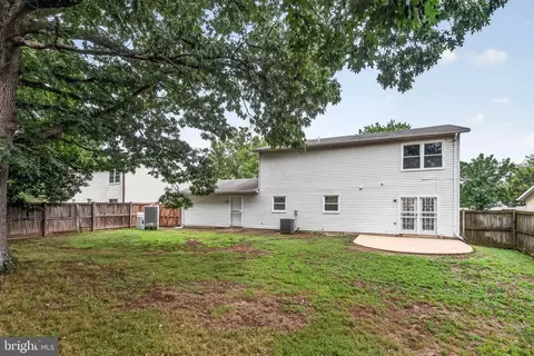 Exterior - 4810 Reilly Dr, Clinton, MD 20735 photo 9 of 10