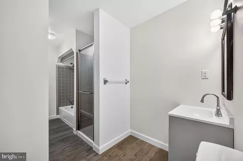 Bath - 4810 Reilly Dr, Clinton, MD 20735 photo 2 of 7
