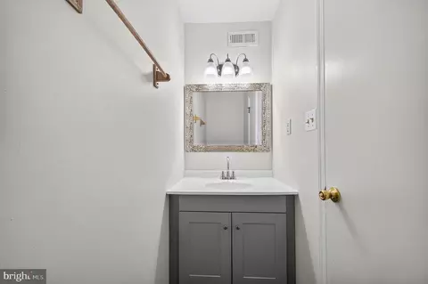 Bath - 4810 Reilly Dr, Clinton, MD 20735 photo 1 of 7