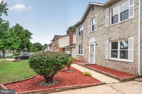 Exterior - 4810 Reilly Dr, Clinton, MD 20735 photo 4 of 10