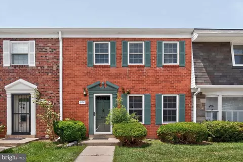 8108 Lakecrest Dr, Greenbelt, MD 20770