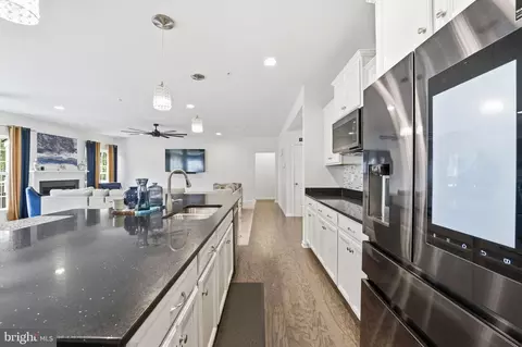 Kitchen - 6006 Savannah Dr, Brandywine, MD 20613 photo 5 of 5