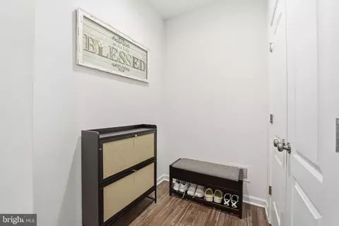 Entry Way - 6006 Savannah Dr, Brandywine, MD 20613 photo 8 of 23