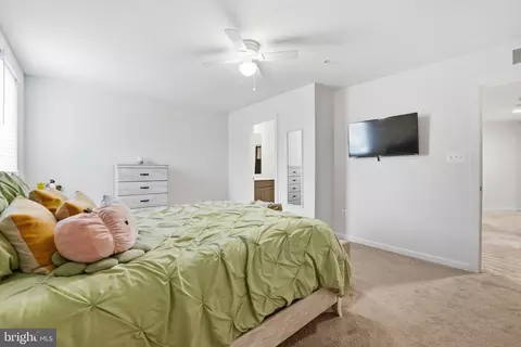 Bedroom - 6006 Savannah Dr, Brandywine, MD 20613 photo 6 of 10