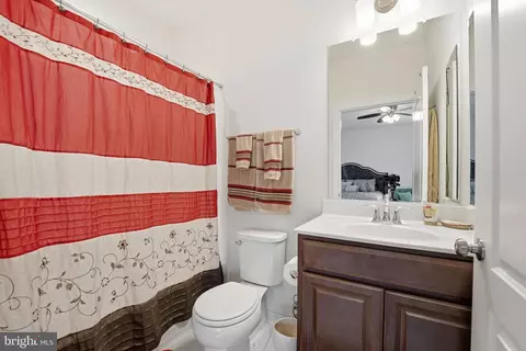 Bath - 6006 Savannah Dr, Brandywine, MD 20613 photo 1 of 4