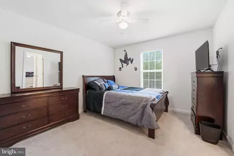 Bedroom - 6006 Savannah Dr, Brandywine, MD 20613 photo 9 of 10
