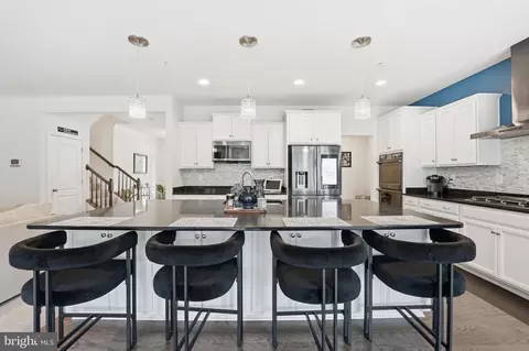 Kitchen - 6006 Savannah Dr, Brandywine, MD 20613 photo 2 of 5