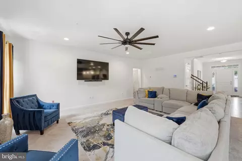 Entry Way - 6006 Savannah Dr, Brandywine, MD 20613 photo 3 of 23