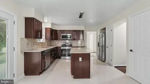 Entry Way - 8604 Cory Dr, Bowie, MD 20720 photo 7 of 15