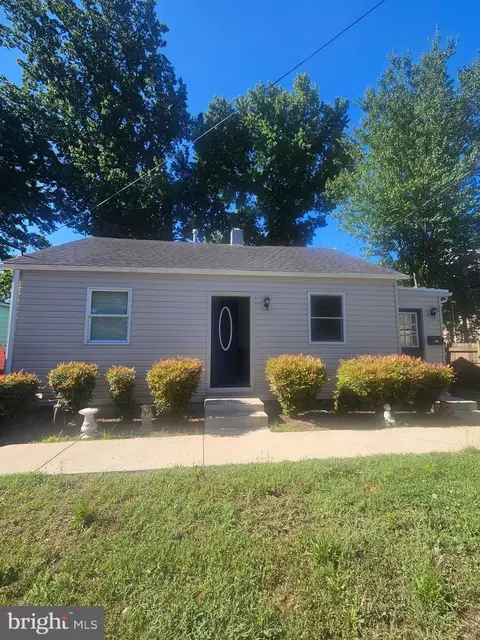 3417 Allison St, Brentwood, MD 20722
