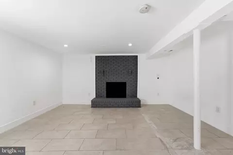 Living - 2112 Columbia Pl, Landover, MD 20785 photo 6 of 6