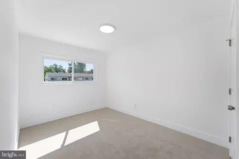 Bedroom - 2112 Columbia Pl, Landover, MD 20785 photo 4 of 8