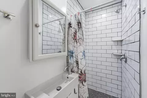 Bath - 2112 Columbia Pl, Landover, MD 20785 photo 4 of 8