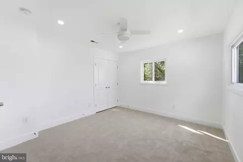 Bedroom - 2112 Columbia Pl, Landover, MD 20785 photo 2 of 8