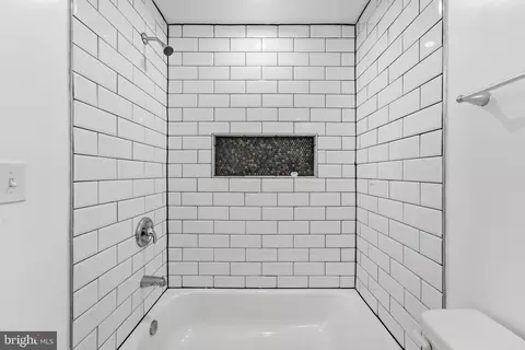 Bath - 2112 Columbia Pl, Landover, MD 20785 photo 3 of 8