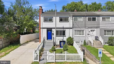 2112 Columbia Pl, Landover, MD 20785