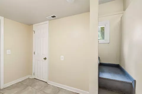 Entry Way - 1104 Clovis Ave, Capitol Heights, MD 20743 photo 3 of 3