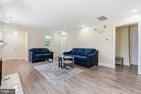Entry Way - 1104 Clovis Ave, Capitol Heights, MD 20743 photo 1 of 3