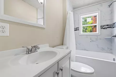 Bath - 1104 Clovis Ave, Capitol Heights, MD 20743 photo 1 of 3