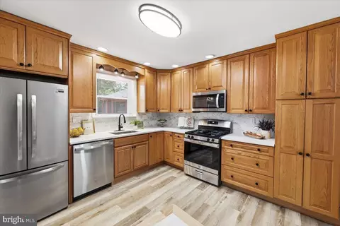 Kitchen - 5804 Spell Rd, Clinton, MD 20735 photo 1 of 5
