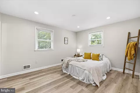 Bedroom - 5804 Spell Rd, Clinton, MD 20735 photo 1 of 4