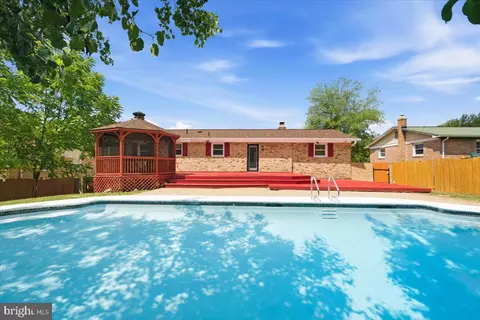 Exterior - 5804 Spell Rd, Clinton, MD 20735 photo 4 of 11