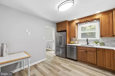 Kitchen - 5804 Spell Rd, Clinton, MD 20735 photo 5 of 5