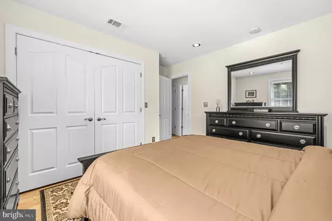 Bedroom - 11901 Duckettown Rd, Laurel, MD 20708 photo 5 of 6
