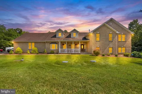 Exterior - 11901 Duckettown Rd, Laurel, MD 20708 photo 3 of 4