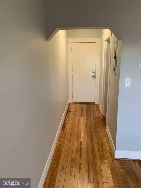Entry Way - 120 2nd St, Laurel, MD 20707 photo 3 of 6
