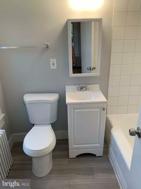 Bath - 120 2nd St, Laurel, MD 20707 photo 2 of 4