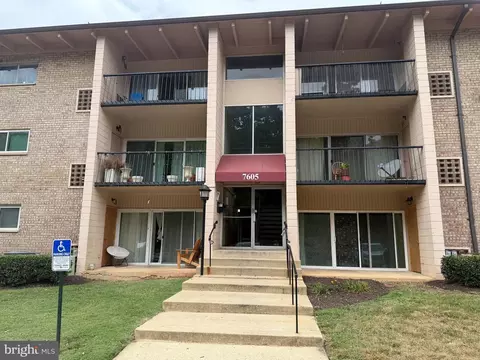 7605 Fontainebleau Dr #2347, Hyattsville, MD 20784