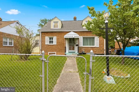 1412 Legation Rd, Hyattsville, MD 20782