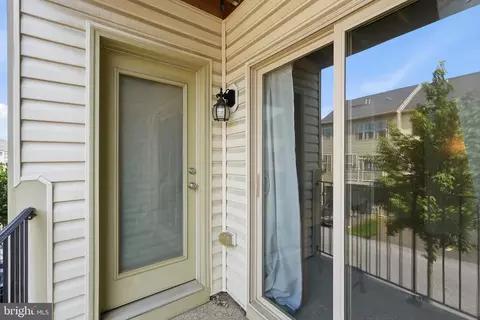 Exterior - 9407 Geaton Park Pl, Lanham, MD 20706 photo 4 of 7