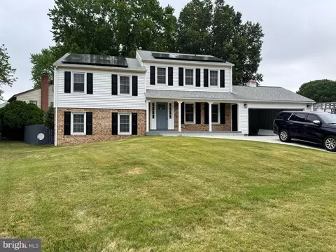 408 E Tantallon Dr, Fort Washington, MD 20744
