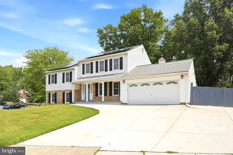 408 E Tantallon Dr, Fort Washington, MD 20744