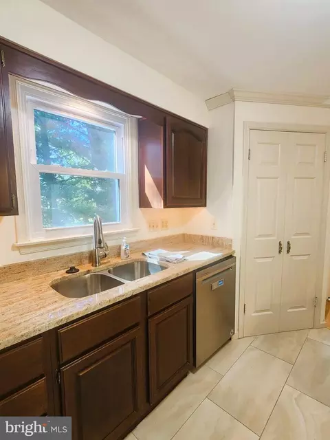 Kitchen - 1210 Snowden Pl, Laurel, MD 20707 photo 3 of 3