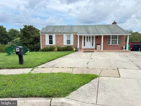 1422 Fernhill Ct, District Heights, MD 20747