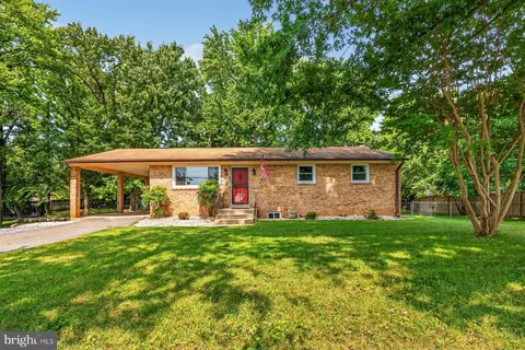 8810 Bluffwood Ln, Fort Washington, MD 20744
