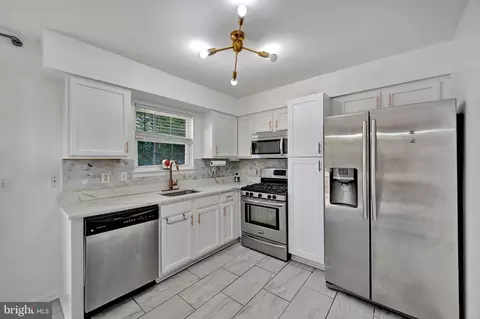 3738 Apothecary St, District Heights, MD 20747
